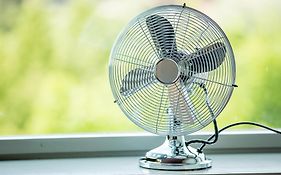 Dasbreitehotel am Rhein